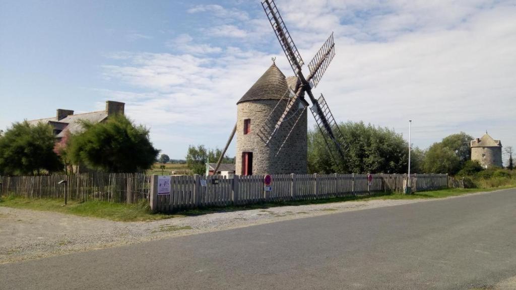 Gite Le Lac Cherrueix Exterior foto